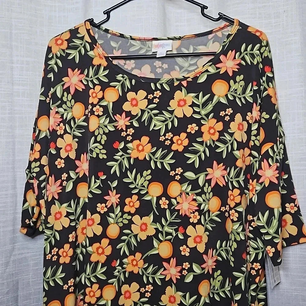 LULAROE TOP - Picture 2 of 6